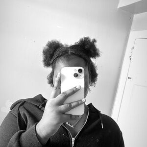 Meet your Posher, isabelle